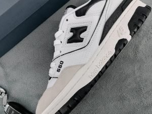 New Balance 550 white black