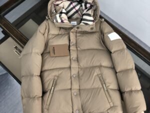 Burberry Down Jacket 2 In 1 Beige